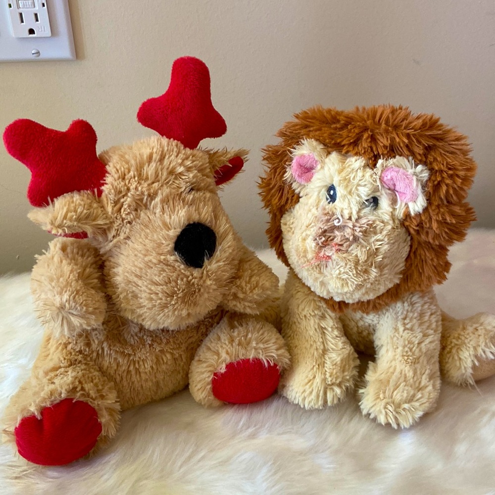 Set of two dog toys